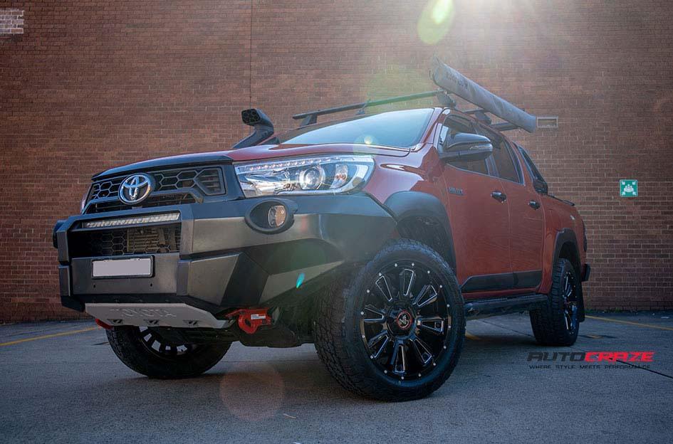 TOYOTA HILUX N80 RUGGED X AB808 GLOSS BLACK MILLED ACCENTS
